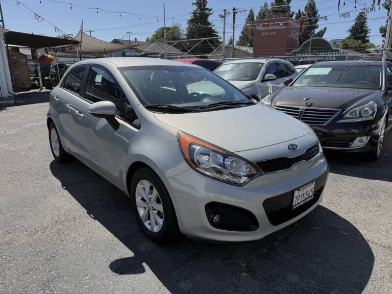 kia rio 5-door 2013 KNADN5A3XD6132403 image kia rio 5-door 2013 KNADN5A3XD6132403 image